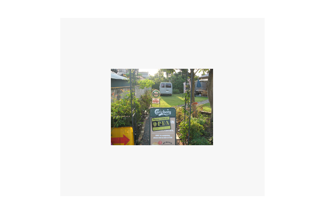 18DINERS（エイティーン・ダイナーズ）