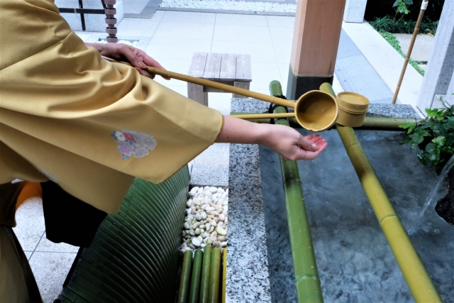 日本人が受け入れる多様な宗教儀式